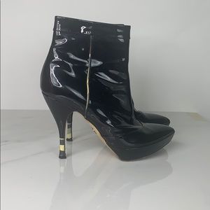 Vintage Emilio Pucci black leather booties